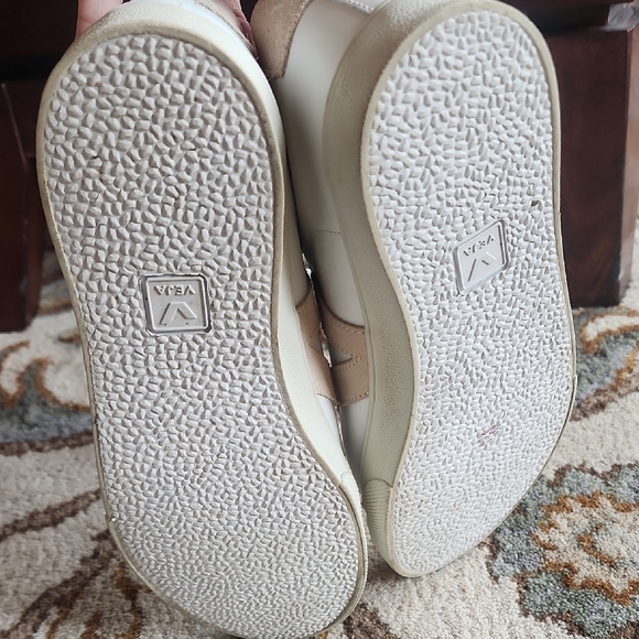 Veja Esplar White Sneakers - Picture 5 of 7